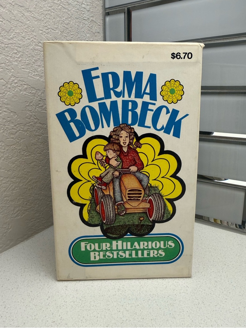 Vintage Set of 4 Erma Bombeck Books Four Hilarious Bestsellers Humor 60s 70s - Picture 2 of 12